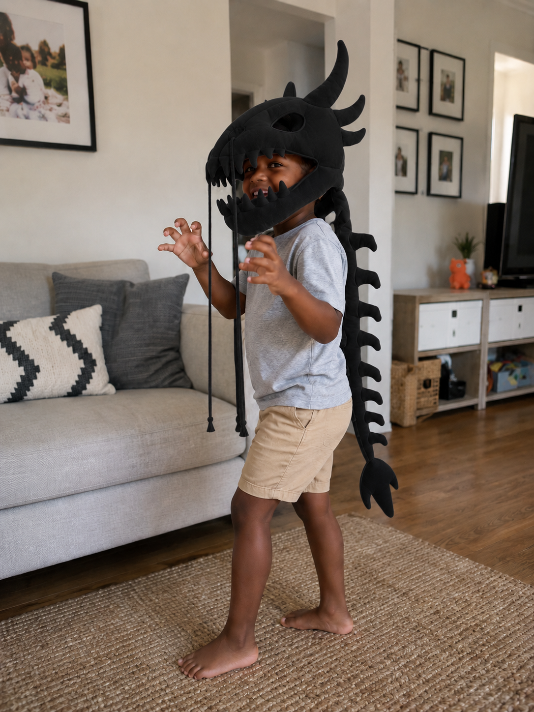 SpineFang™ Plush Dragon Skull Hood