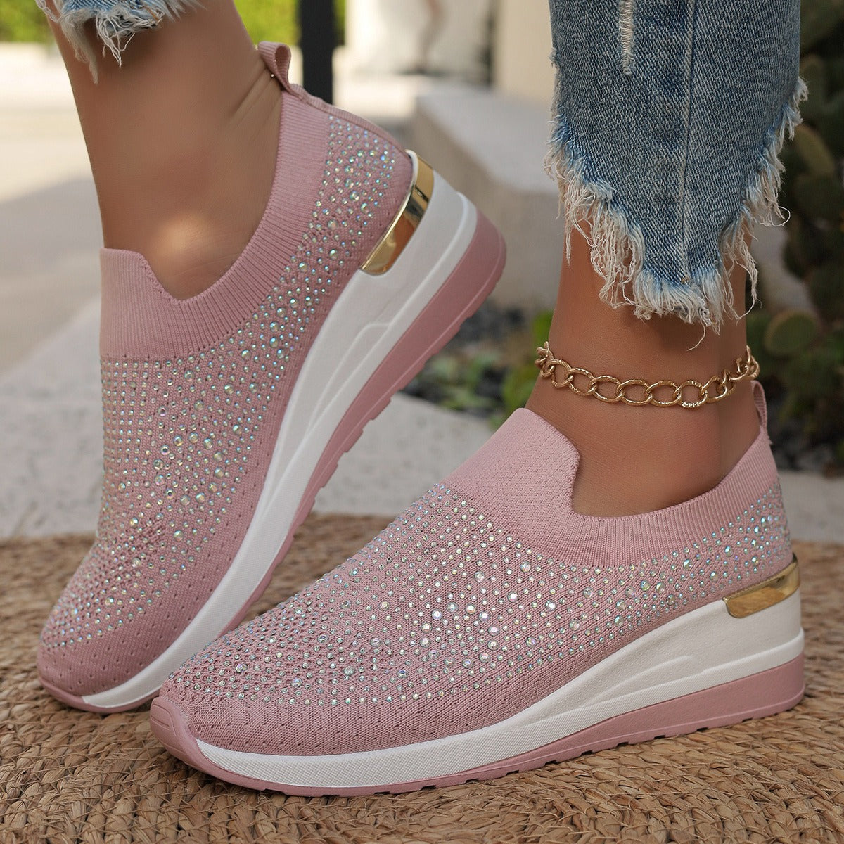 Light Luxury Shiny Slip-On Airy Casual Shoes