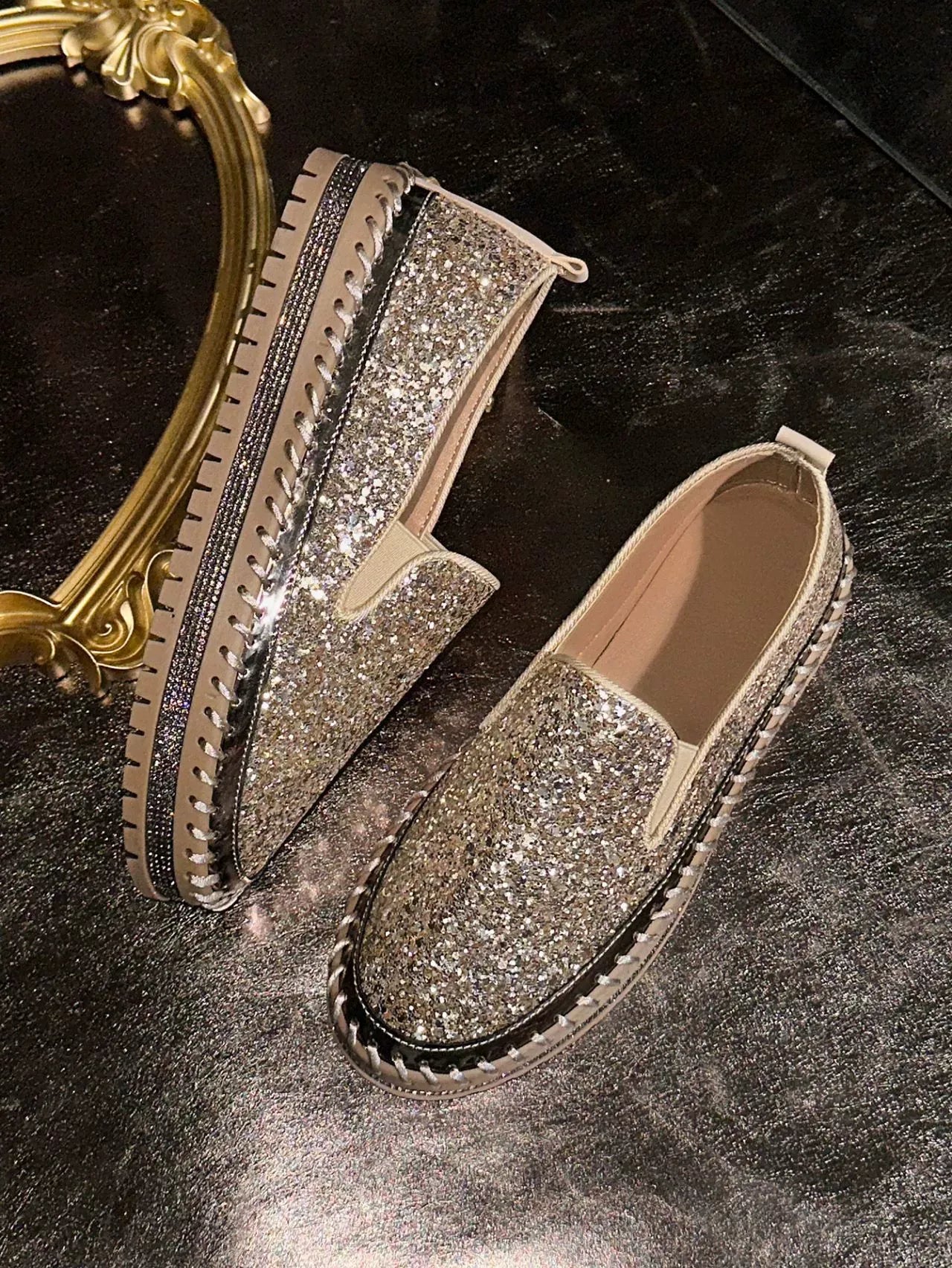Fashionable Rhinestones Thick-Soled Loafers