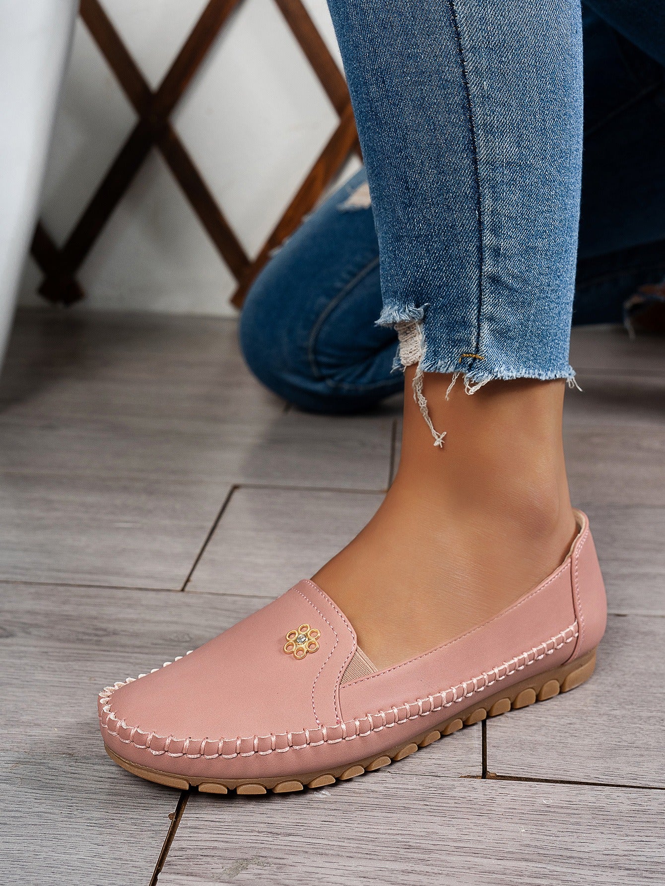 Women's Solid Color Flat Slip On Loafers