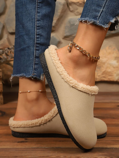 Fleece-lined closed-toe slippers