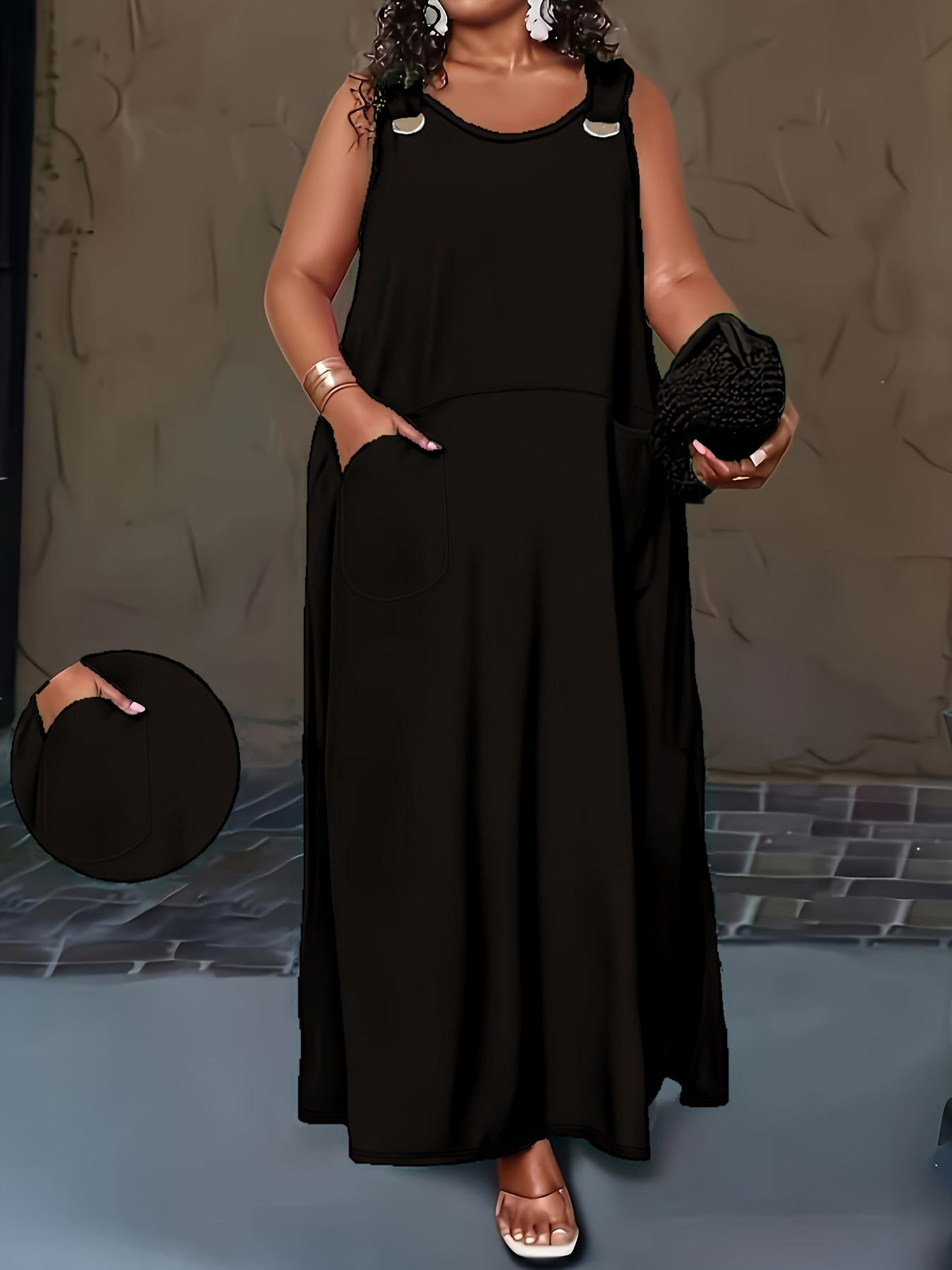 Emerald Green Plus-Size Maxi Dress with Gold Hook Straps and Pockets