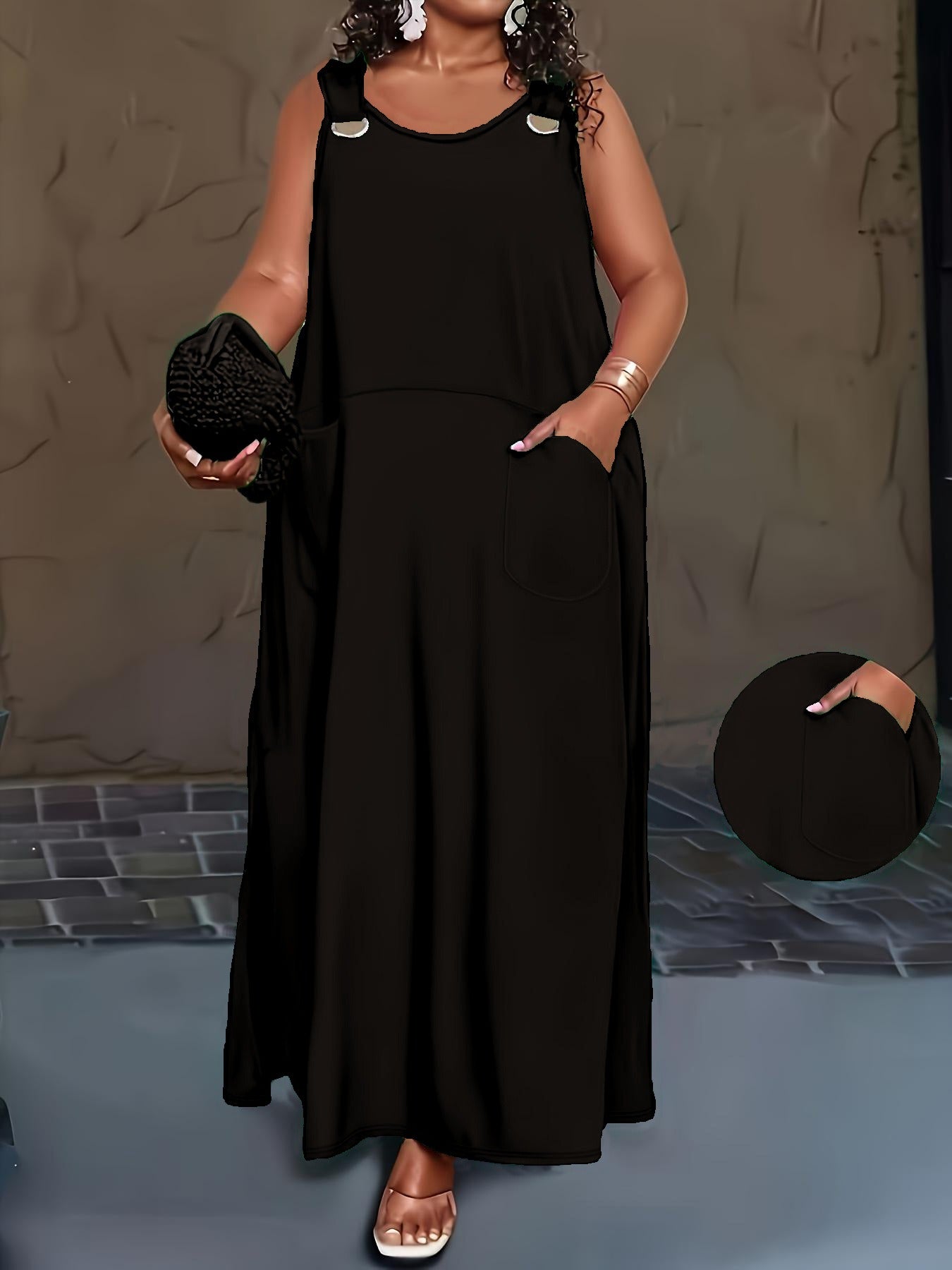 Emerald Green Plus-Size Maxi Dress with Gold Hook Straps and Pockets