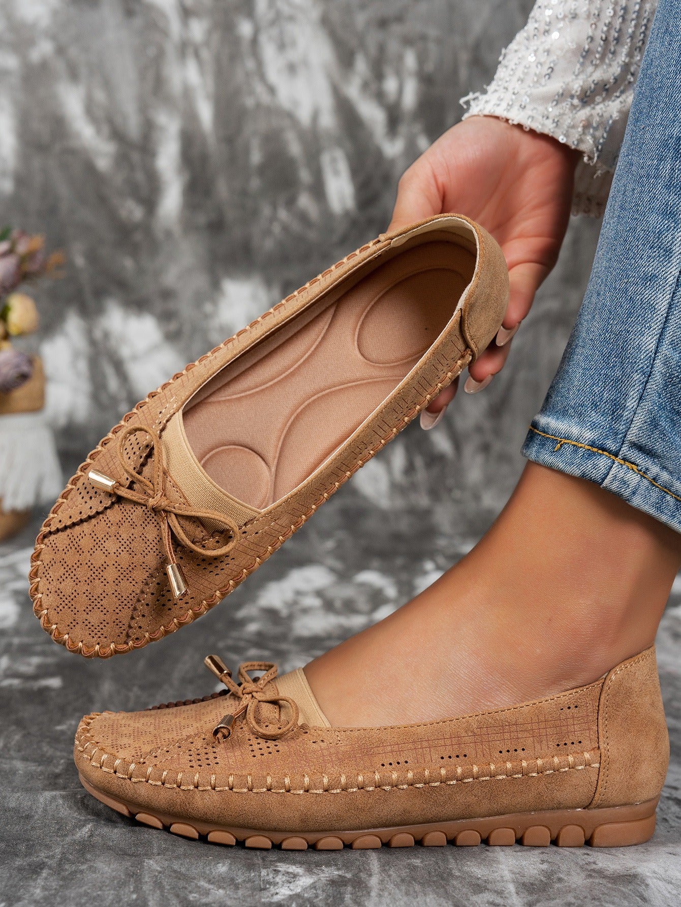 Camel women's bow flat loafers