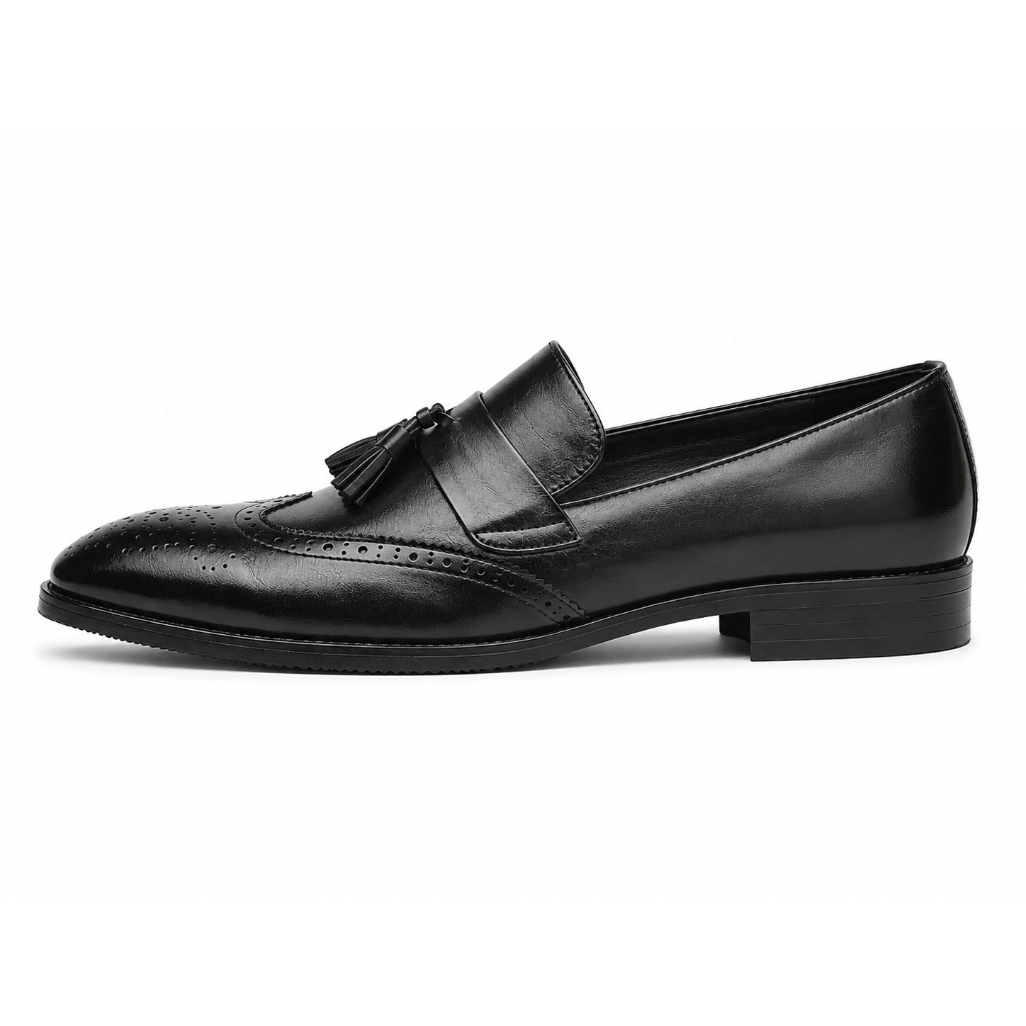 Men's brogue tassel loafers – detail view