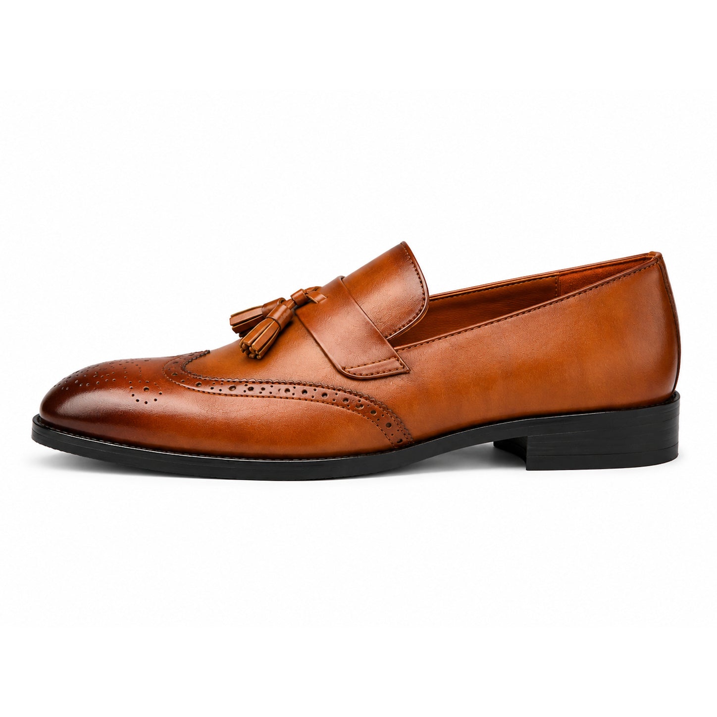 Men's brogue tassel loafers – detail view