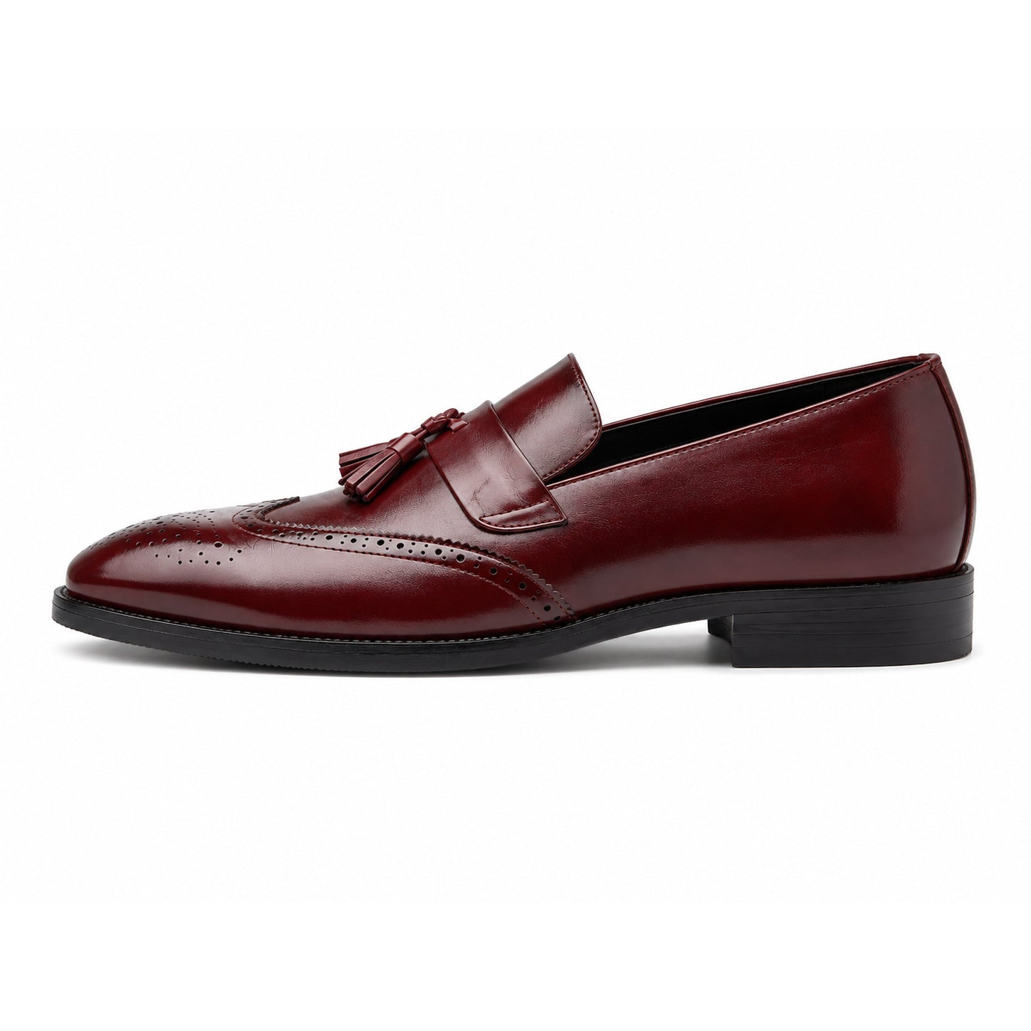 Men's brogue tassel loafers – detail view