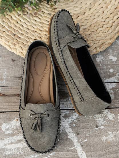 Women's comfortable tassel flat loafers in gray
